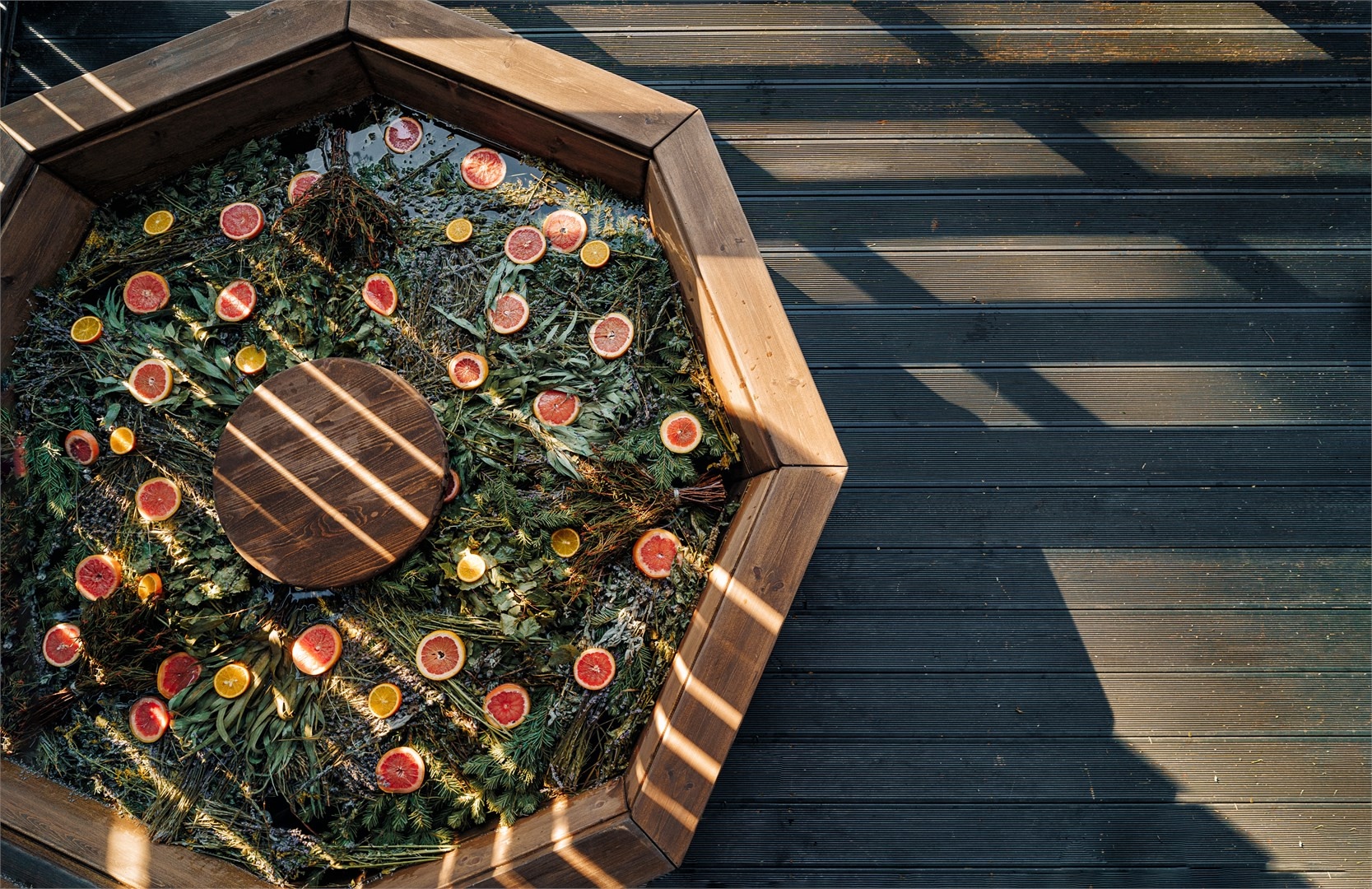 Номер Forest Le Petit BBQ с купелью в отеле peresvethotel